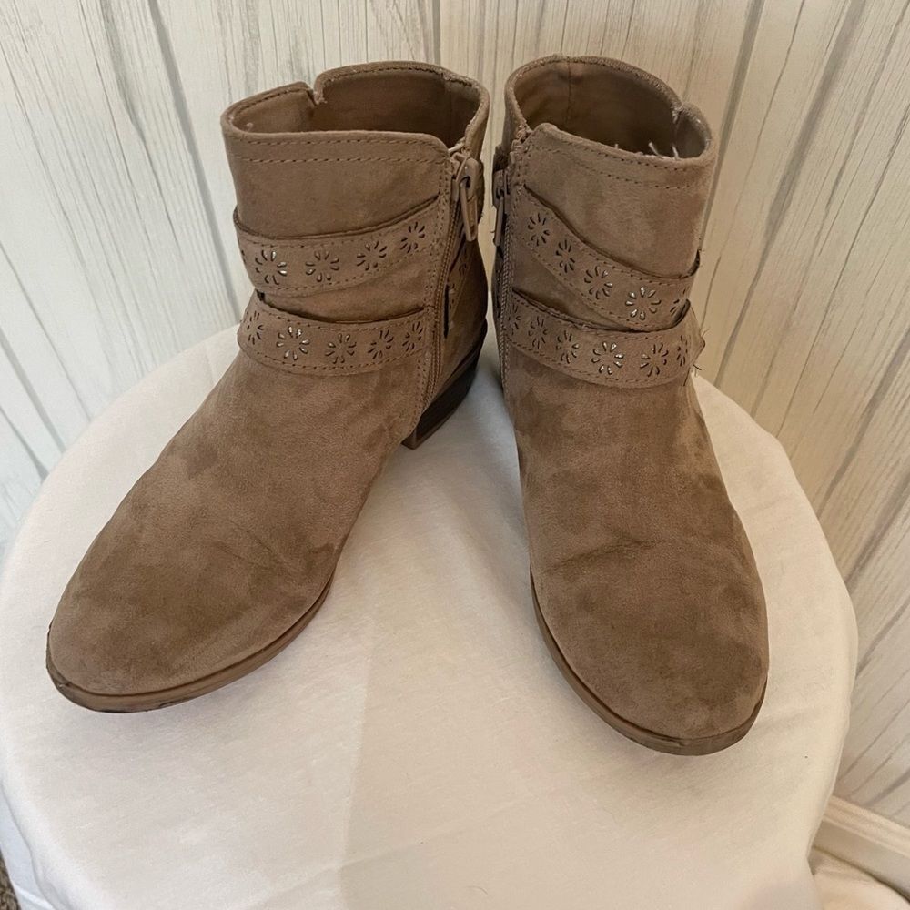 KOHL’S SZ 3 GIRLS Taupe Ankle‎ Boots